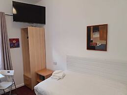 City Centre Guest House - Gloucester Park