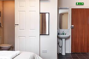 City Centre Guest House - Gloucester Park