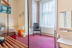 City Centre Guest House - Gloucester Park