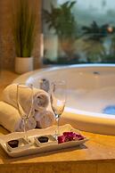 Ka Laʻi Waikiki Beach, LXR Hotels & Resorts