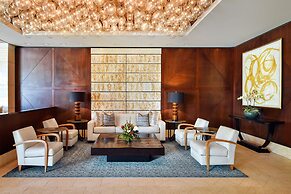 Ka Laʻi Waikiki Beach, LXR Hotels & Resorts