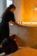 Ka Laʻi Waikiki Beach, LXR Hotels & Resorts