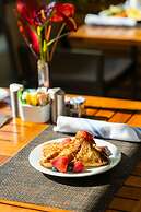 Ka Laʻi Waikiki Beach, LXR Hotels & Resorts