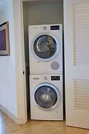 Ka Laʻi Waikiki Beach, LXR Hotels & Resorts