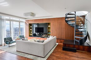 Ka Laʻi Waikiki Beach, LXR Hotels & Resorts