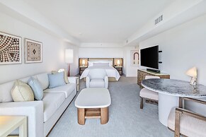 Ka Laʻi Waikiki Beach, LXR Hotels & Resorts