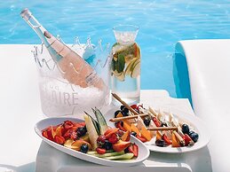 INTERNATIONAL Hotel Casino & Tower Suites