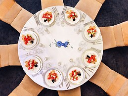 INTERNATIONAL Hotel Casino & Tower Suites