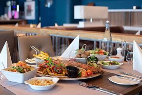 INTERNATIONAL Hotel Casino & Tower Suites