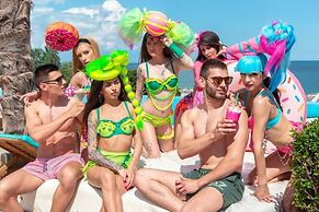 INTERNATIONAL Hotel Casino & Tower Suites