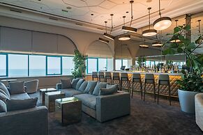 INTERNATIONAL Hotel Casino & Tower Suites