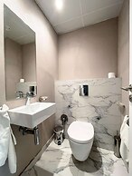 INTERNATIONAL Hotel Casino & Tower Suites