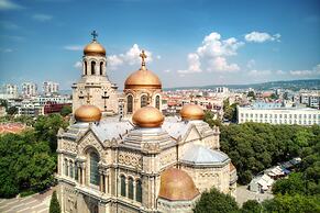 INTERNATIONAL Hotel Casino & Tower Suites