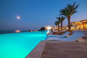 INTERNATIONAL Hotel Casino & Tower Suites