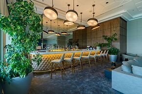 INTERNATIONAL Hotel Casino & Tower Suites