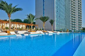 INTERNATIONAL Hotel Casino & Tower Suites