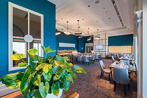 INTERNATIONAL Hotel Casino & Tower Suites