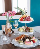 INTERNATIONAL Hotel Casino & Tower Suites