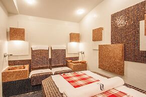 INTERNATIONAL Hotel Casino & Tower Suites