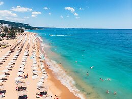 INTERNATIONAL Hotel Casino & Tower Suites