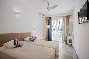 Polos Hotel