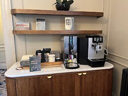 Waterloo Townhouse & Suites