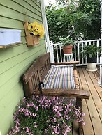 Niagara Inn Bed & Breakfast