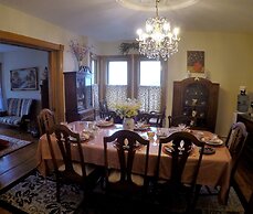 Niagara Inn Bed & Breakfast