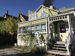 Niagara Inn Bed & Breakfast