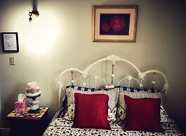 Niagara Inn Bed & Breakfast