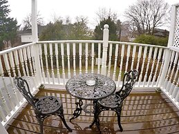 Niagara Inn Bed & Breakfast