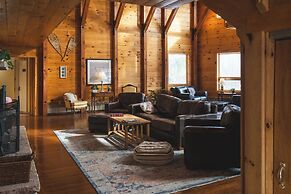 Point au Roche Lodge