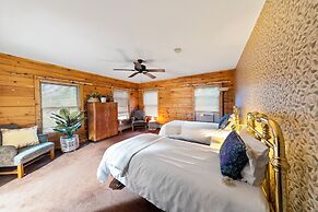 Point au Roche Lodge