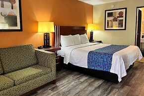 Travelodge by Wyndham Seymour