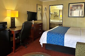 Travelodge by Wyndham Seymour