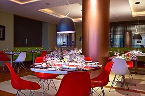 Pestana Promenade Ocean Resort Hotel