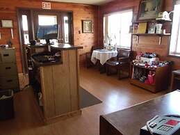 Narrow Gauge Railroad Inn