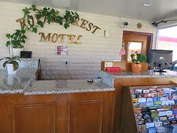 Royal Crest Motel