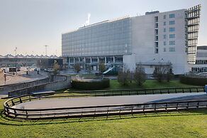 NH Lyon Airport