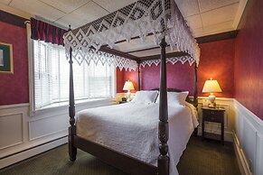 Stafford's Bay View Inn