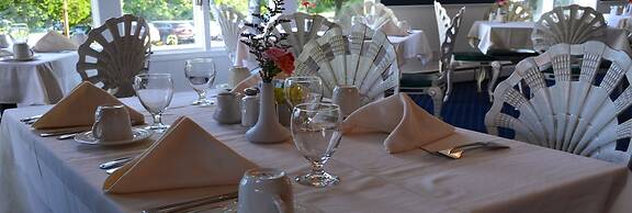 Stafford's Bay View Inn