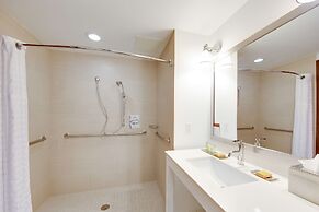 DoubleTree by Hilton Raleigh - Cary