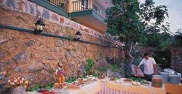 Bella Vista Suit Hotel