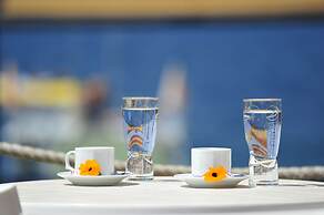 Bella Vista Suit Hotel