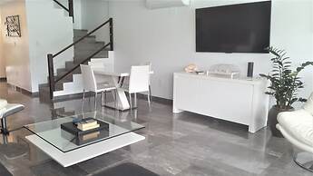 HBK Villa Rentals at Jolly Harbour