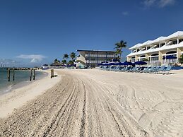 Glunz Ocean Beach Hotel & Resort