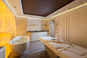 Nobil Luxury Boutique Hotel