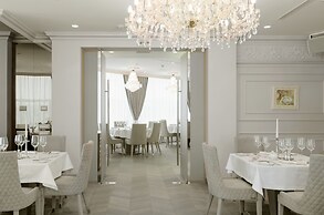 Nobil Luxury Boutique Hotel