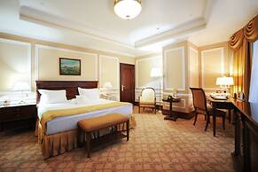 Nobil Luxury Boutique Hotel