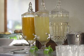 Like U Hotel Brasilia